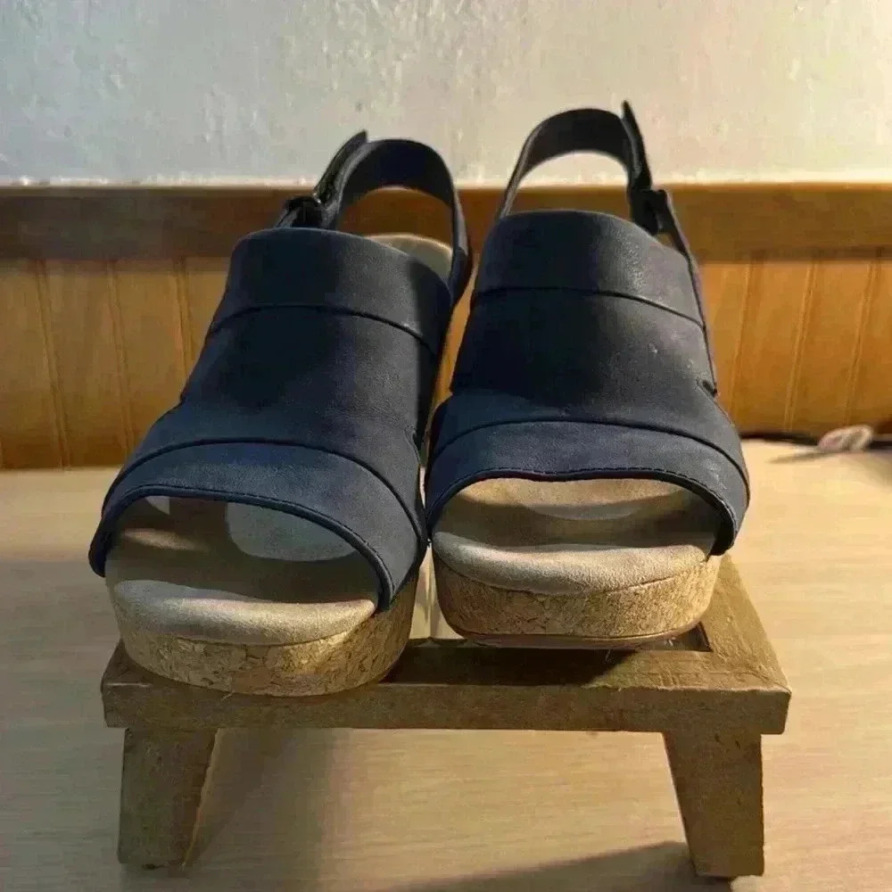 Clark’s Ultimate Comfort Blue Leather Wedge Sandals